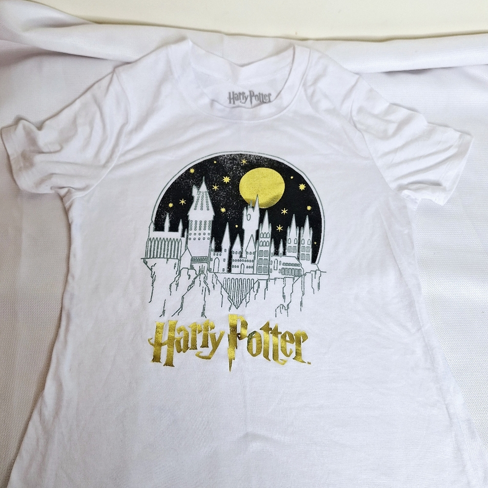 Harry Potter brand "The Ultimate Potter Fan" Harry Potter Bundle. - Picture 2 of 16